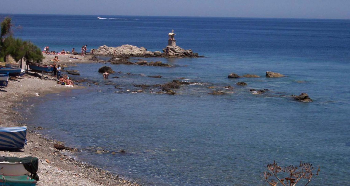 Rakelhome - Il mare di Levante, a Milazzo